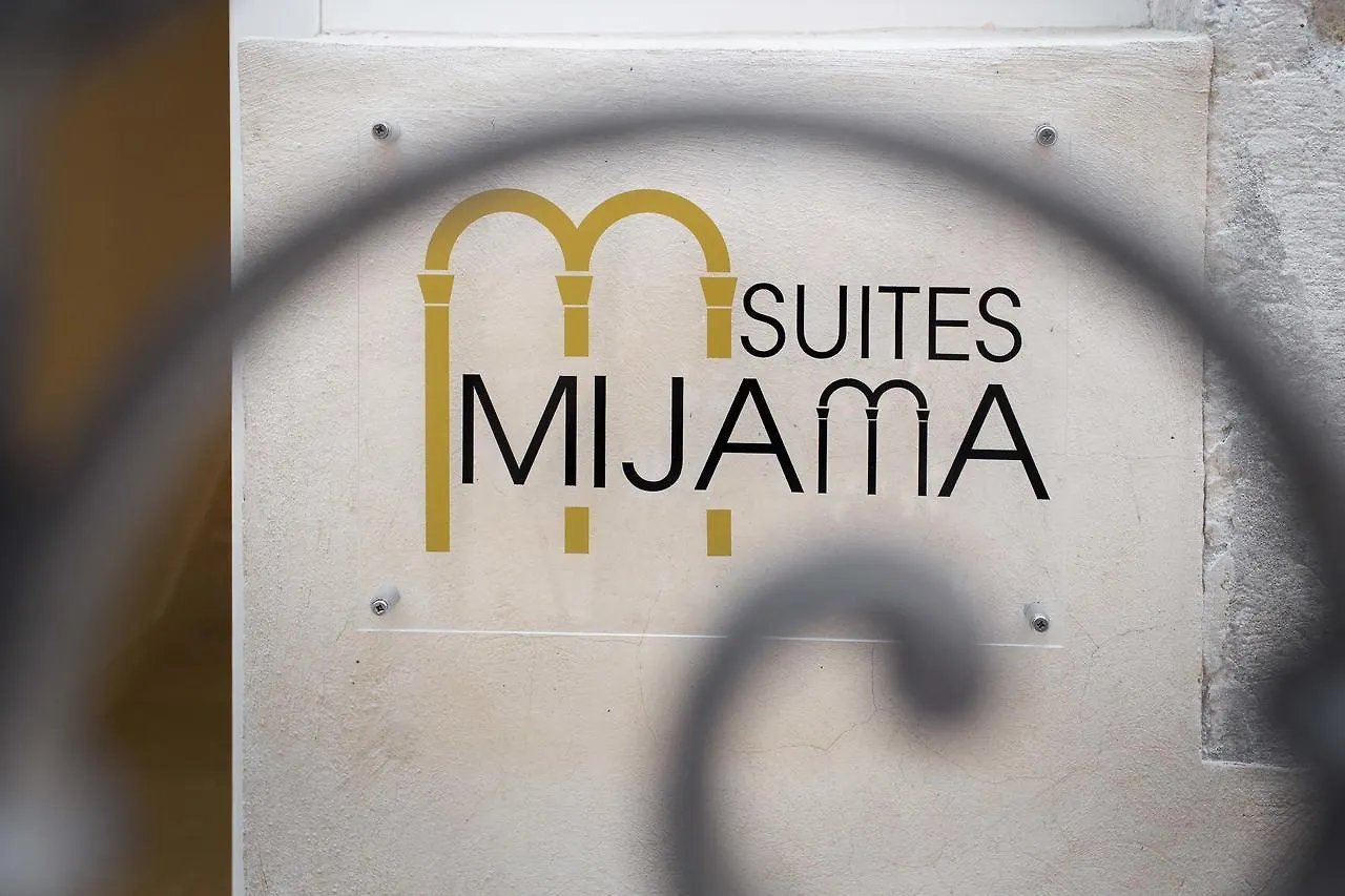 לינה וארוחת בוקר ספליט Mijama Suites