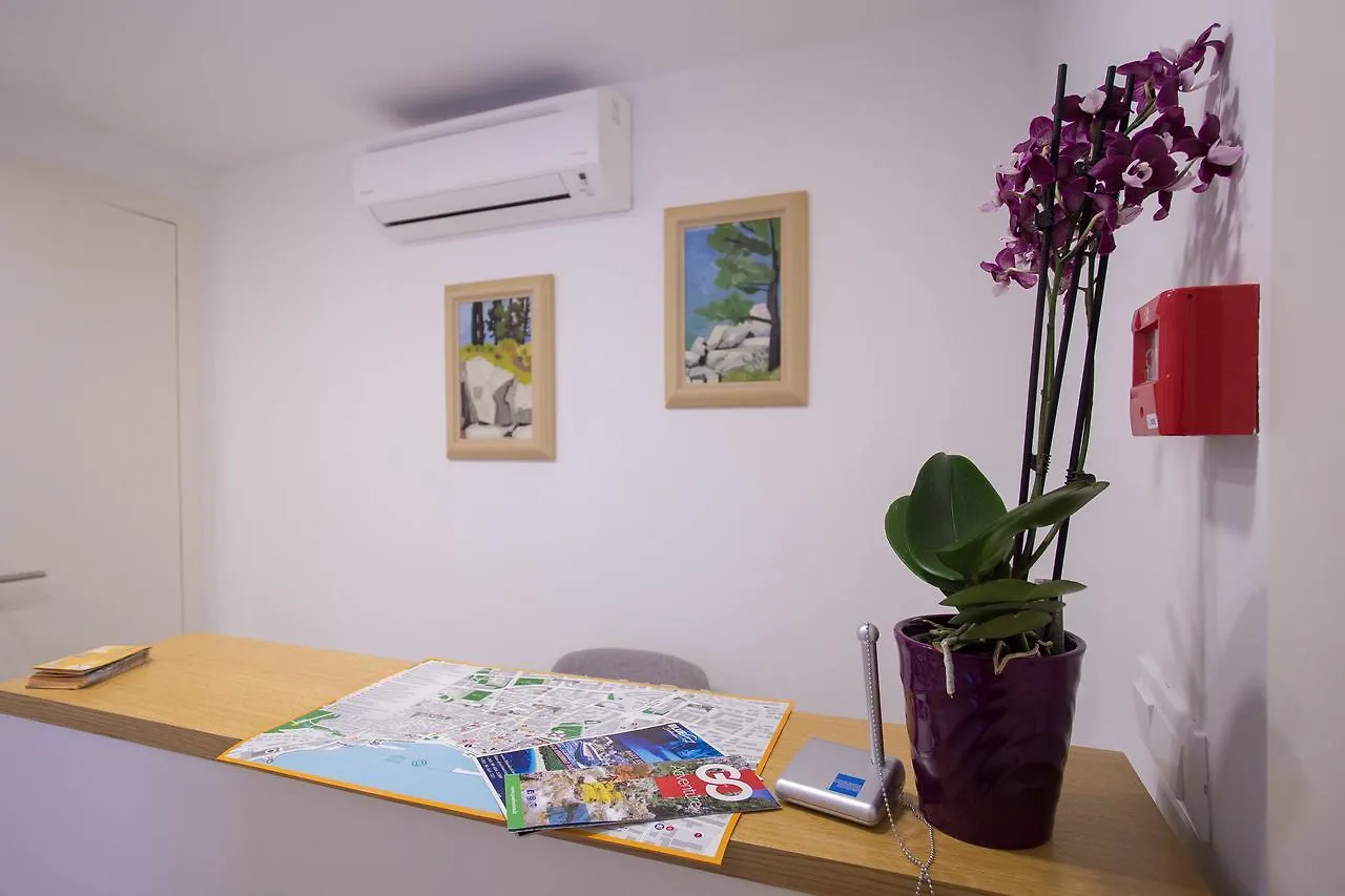 ספליט Mijama Suites לינה וארוחת בוקר